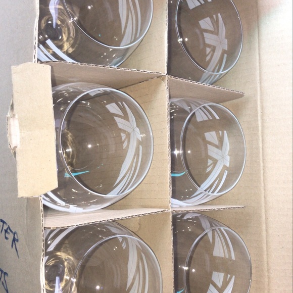 beefeater Other - Beefeater collectible wine glasses!!